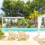 Luxury Sea Front With Pool فيلة