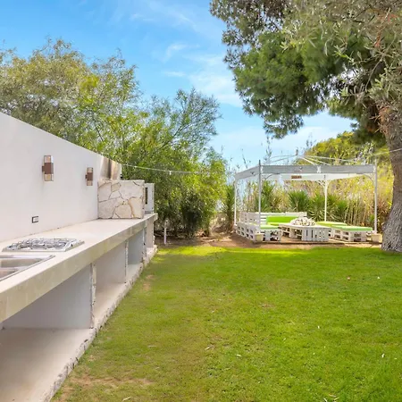 Luxury Sea Front With Pool فيلة Su Forti