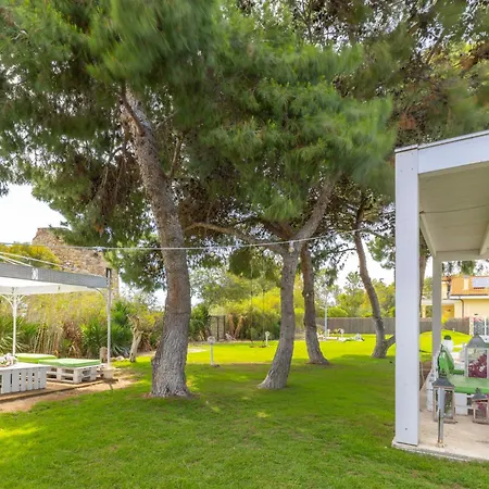 Luxury Sea Front With Pool 别墅 *