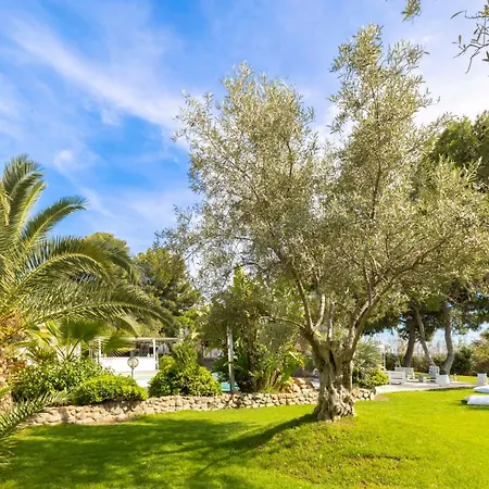 Luxury Sea Front With Pool 别墅