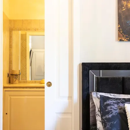 Luxury Sea Front With Pool 别墅 *