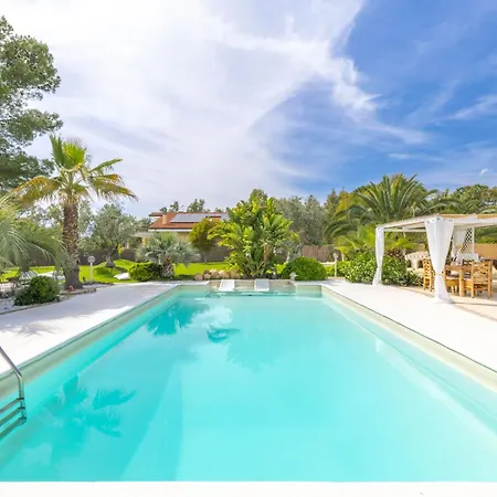 别墅 Luxury Sea Front With Pool Su Forti