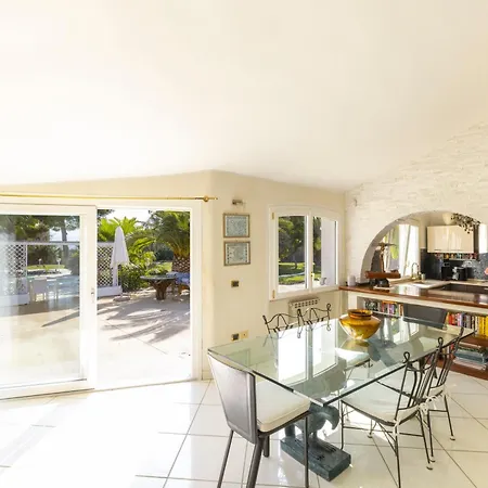 别墅 Luxury Sea Front With Pool